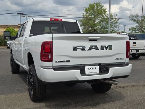 Used 2026 RAM 2500 Laramie AWD/4WD image 19