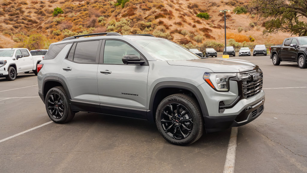 New 2027 GMC Terrain Elevation w/ Elevation Premium Package FWD image 6
