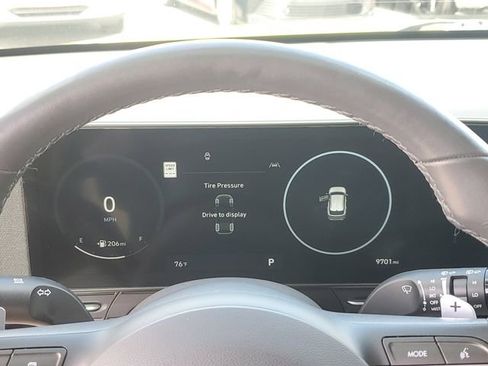 Used 2024 Hyundai Kona Limited image 18