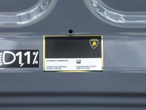 Used 2022 Lamborghini Huracan EVO RWD image 27