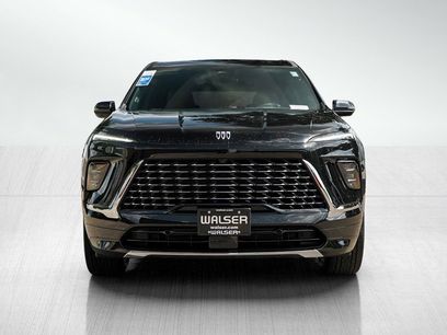 New 2026 Buick Enclave Avenir w/ LPO, Floor Liner Package