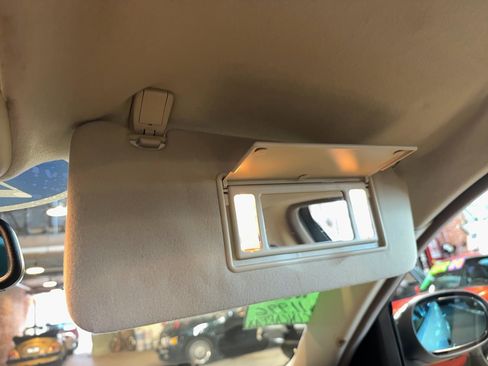 Used 2007 Jaguar XJ8 L RWD image 61