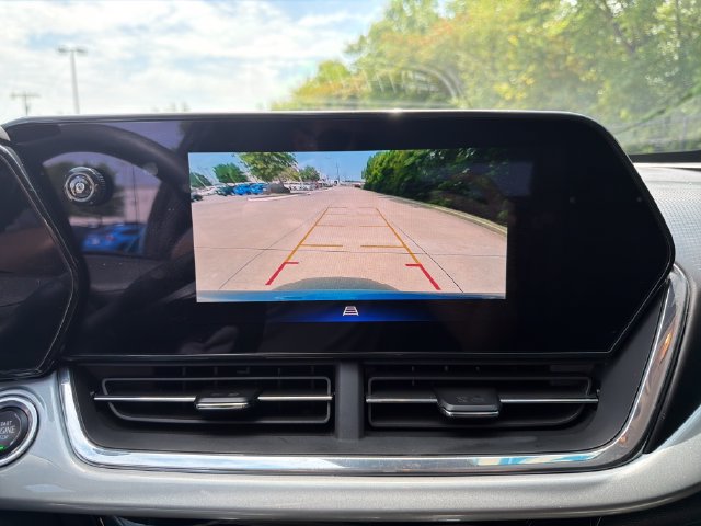 Used 2025 Chevrolet Trax LT FWD image 33