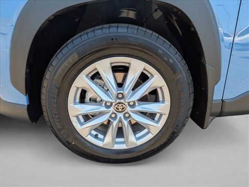 Used 2026 Toyota Corolla Cross LE w/ Moonroof Package FWD image 23