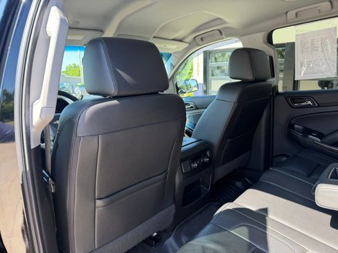 Used 2019 Chevrolet Suburban LT AWD/4WD image 39