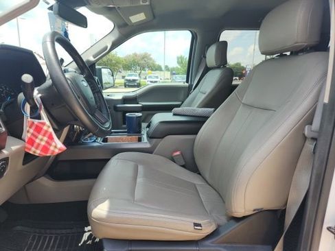 Used 2019 Ford F150 XLT w/ Equipment Group 302A Luxury RWD image 14