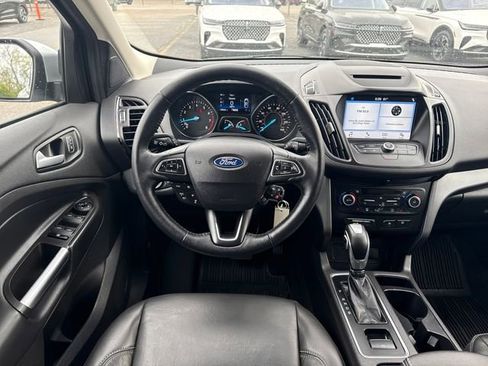 Used 2018 Ford Escape SEL w/ Ford Safe & Smart Package FWD image 16