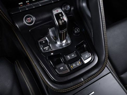 Used 2018 Jaguar F-TYPE 400 Sport AWD/4WD image 40
