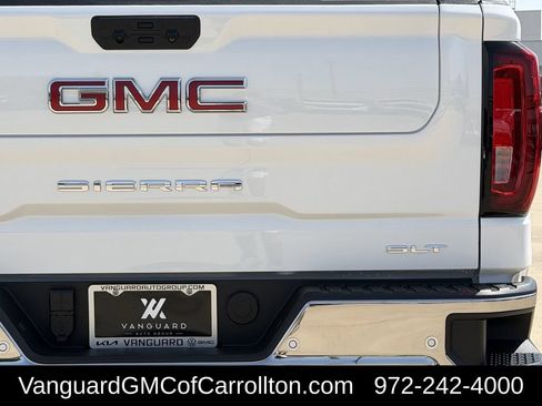 New 2026 GMC Sierra 1500 SLT AWD/4WD image 5
