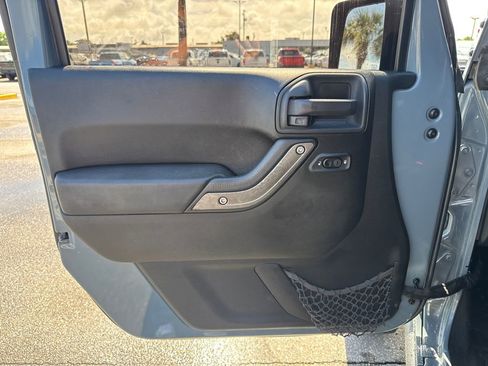 Used 2014 Jeep Wrangler Unlimited Sport w/ Quick Order Package 24S AWD/4WD image 11
