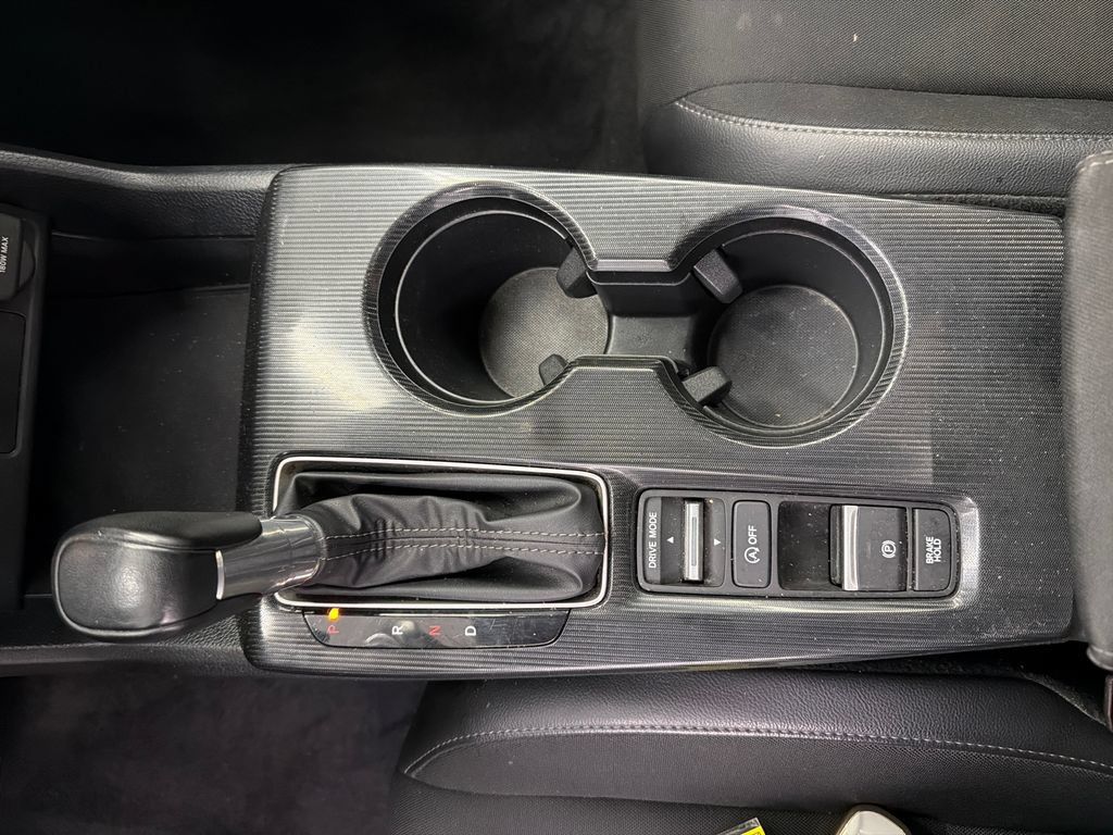 Used 2025 Honda Civic Sport image 28