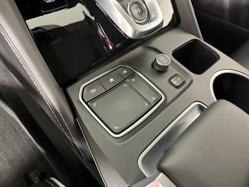 Used 2023 Acura MDX SH-AWD w/ Advance Package image 35
