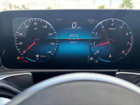 Used 2021 Mercedes-Benz GLB 250 image 11