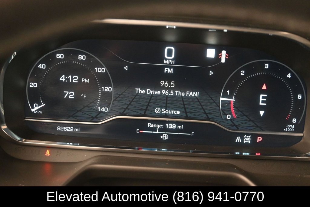 Used 2023 GMC Yukon SLT AWD/4WD image 8