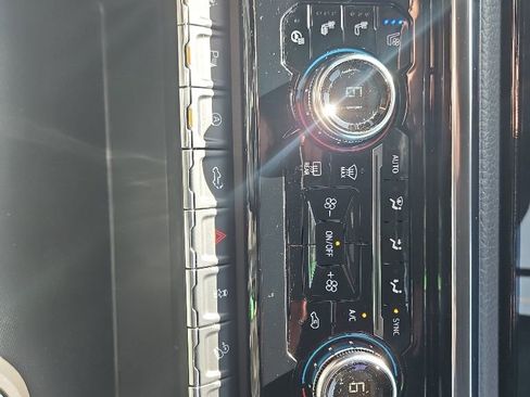 Used 2024 GMC Sierra 1500 Denali AWD/4WD image 34