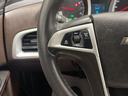 Used 2012 Chevrolet Equinox LTZ FWD image 6