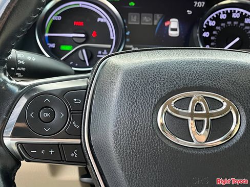 Certified 2020 Toyota Camry XLE w/ Sunroof Package FWD image 23