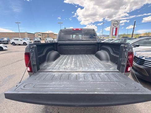 Used 2022 RAM 1500 Classic Warlock w/ Ceramic Grey Warlock Package AWD/4WD image 10