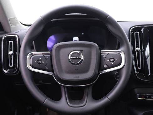 New 2026 Volvo XC40 B5 Plus w/ Protection Package Premier image 19