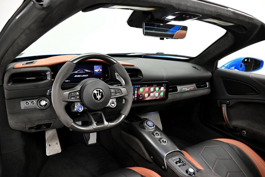 Used 2023 Maserati MC20 Spyder RWD image 23