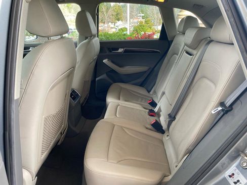 Used 2011 Audi Q5 2.0T Premium Plus AWD/4WD image 24