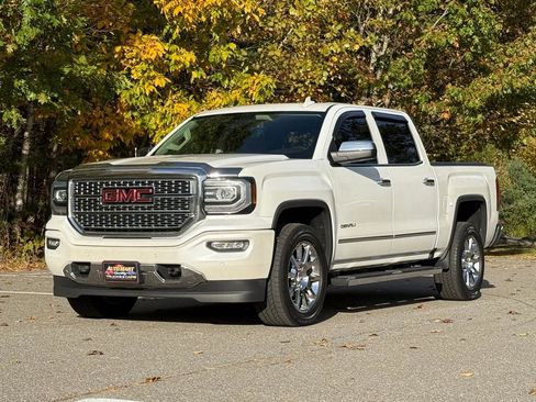 Used 2017 GMC Sierra 1500 Denali AWD/4WD image 7