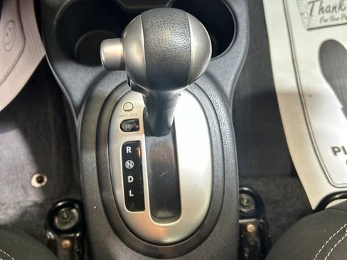 Used 2018 Nissan Versa SV FWD image 25
