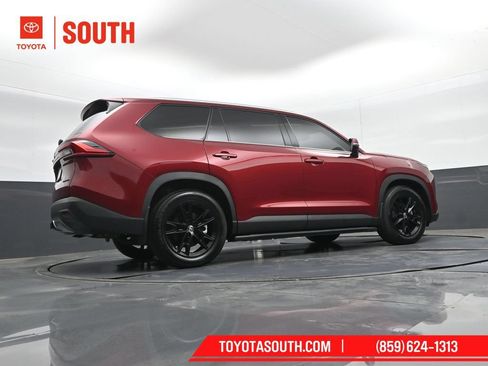 Used 2024 Toyota Grand Highlander AWD image 46