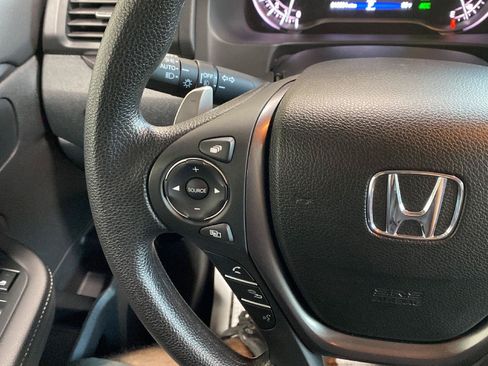 Used 2023 Honda Ridgeline Sport image 32