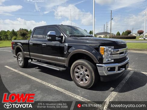 Used 2017 Ford F250 King Ranch w/ Chrome Package AWD/4WD image 1