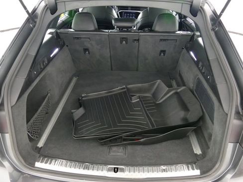 Used 2022 Audi RS 6 AWD/4WD image 3