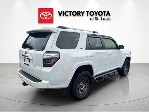 Used 2021 Toyota 4Runner SR5 Premium w/ Moonroof Package AWD/4WD image 3