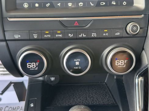 Used 2020 Jaguar E-PACE Checkered Flag image 28