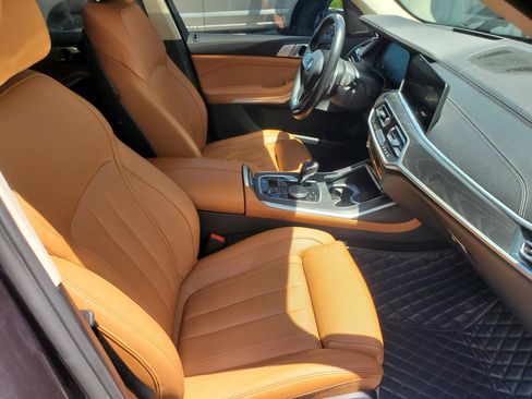 Used 2021 BMW X7 xDrive40i w/ Premium Package AWD/4WD image 45