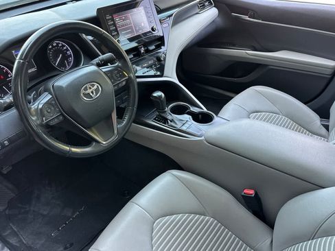 Used 2023 Toyota Camry SE FWD image 14
