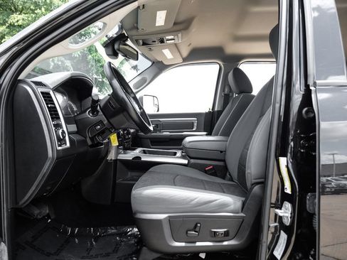 Used 2017 RAM 3500 Big Horn AWD/4WD image 3
