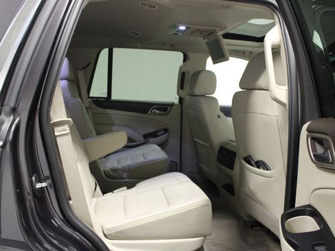 Used 2018 GMC Yukon Denali w/ Denali Ultimate Package AWD/4WD image 17