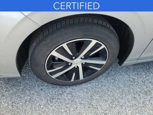 Used 2024 Honda Civic LX image 10