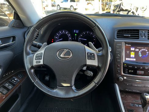 Used 2014 Lexus IS 250C image 32