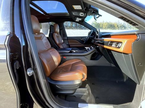 Used 2021 Lincoln Aviator Reserve w/ Equipment Group 210A image 16