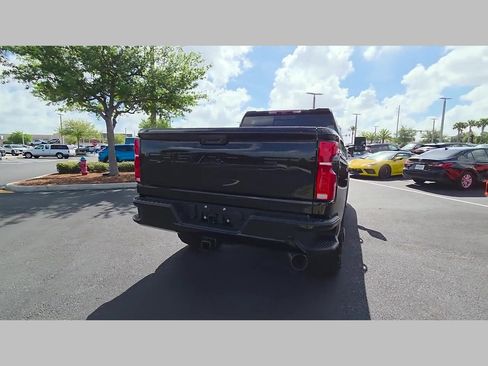 New 2026 Chevrolet Silverado 2500 High Country w/ Midnight Edition AWD/4WD image 18