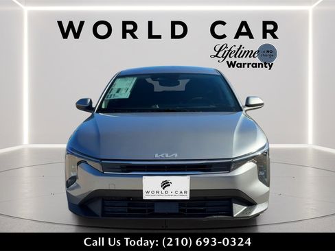 New 2026 Kia K4 LXS image 8