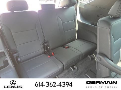 Used 2024 Chevrolet Traverse LT w/ Midnight/Sport Edition AWD/4WD image 31