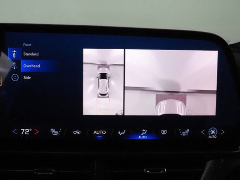 Used 2024 Chevrolet Equinox EV LT w/ LPO, Blackout Package image 32