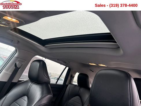 Used 2023 Toyota Highlander XLE w/ Protection Package #3 (TMS) image 19