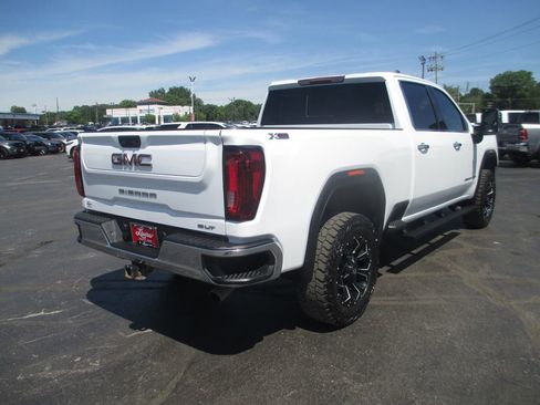 Used 2021 GMC Sierra 2500 SLT AWD/4WD image 4