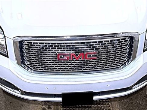 Used 2016 GMC Yukon XL Denali w/ Open Road Package AWD/4WD image 3