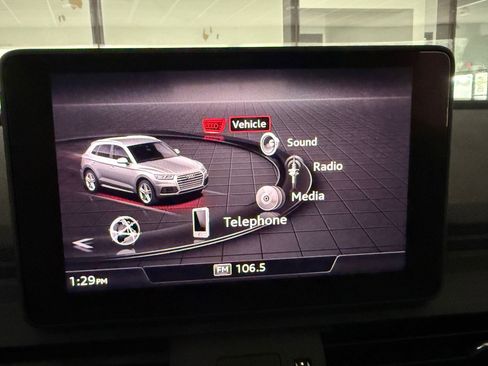 Used 2019 Audi Q5 2.0T Premium w/ Convenience Package image 29