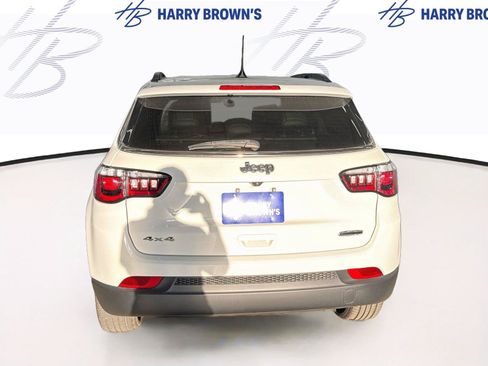 Used 2023 Jeep Compass Latitude AWD/4WD image 9