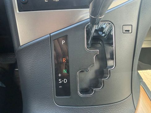 Used 2015 Lexus RX 450h AWD image 29